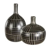 Graphite Stride Vases